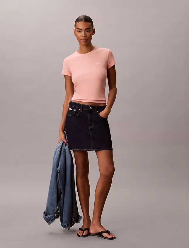 T-shirt slim con logo grafico e bordi a costine T-shirt slim con logo grafico e bordi a costine