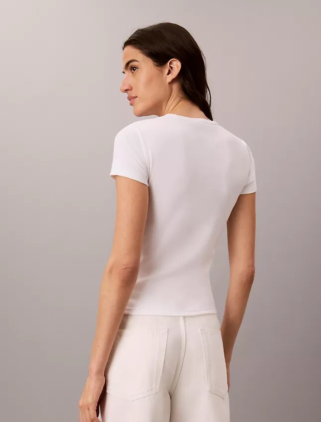 T-shirt slim con logo grafico e bordi a costine T-shirt slim con logo grafico e bordi a costine