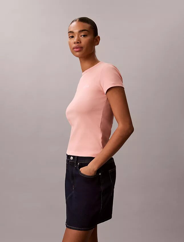 T-shirt slim con logo grafico e bordi a costine T-shirt slim con logo grafico e bordi a costine