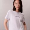 T-shirt slim con logo ricamato T-shirt slim con logo ricamato