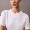 T-shirt sportiva moderna a girocollo T-shirt sportiva moderna a girocollo