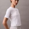 T-shirt sportiva moderna a girocollo T-shirt sportiva moderna a girocollo
