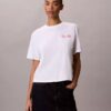 T-shirt squadrata con grafica Calvin Klein in corsivo T-shirt squadrata con grafica Calvin Klein in corsivo