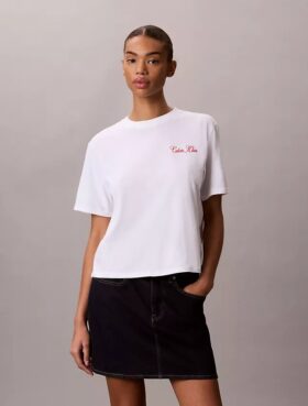 T-shirt squadrata con grafica Calvin Klein in corsivo