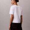 T-shirt squadrata con grafica Calvin Klein in corsivo T-shirt squadrata con grafica Calvin Klein in corsivo