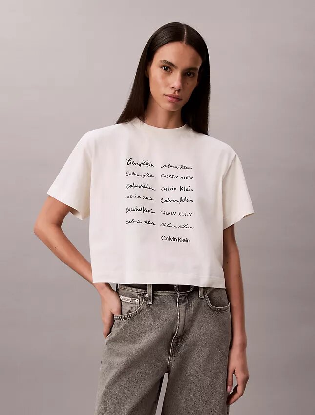 T-shirt squadrata con grafica del logo T-shirt squadrata con grafica del logo