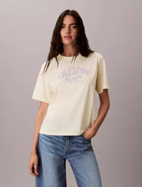 T-shirt squadrata con grafica del logo ad arco