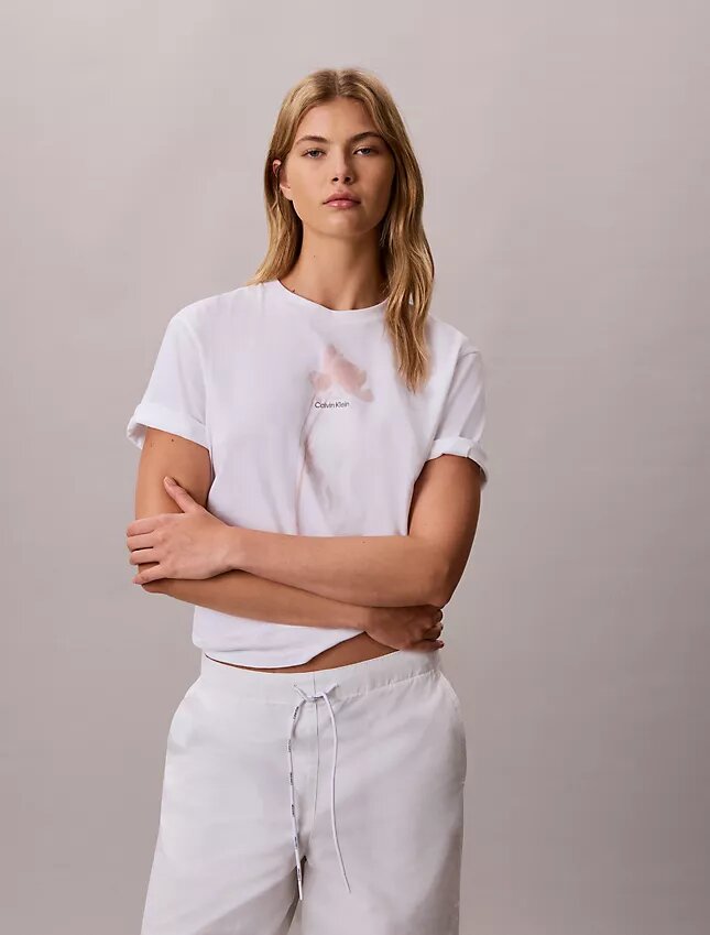 T-shirt squadrata con logo floreale T-shirt squadrata con logo floreale
