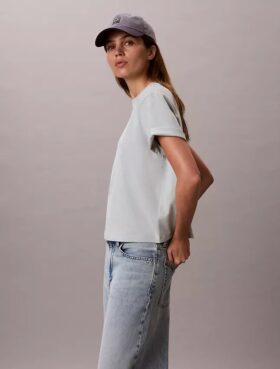 T-shirt squadrata con logo floreale