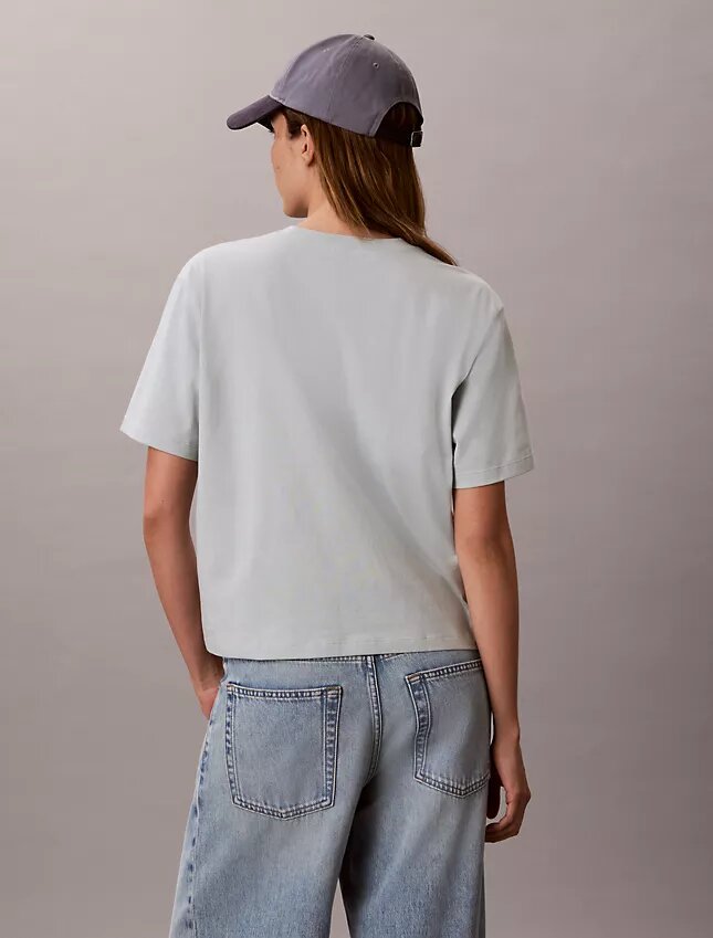 T-shirt squadrata con logo floreale T-shirt squadrata con logo floreale