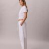 T-shirt squadrata con logo floreale T-shirt squadrata con logo floreale