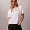 T-shirt squadrata con logo in stile calligrafico T-shirt squadrata con logo in stile calligrafico
