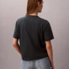 T-shirt squadrata con logo in stile calligrafico T-shirt squadrata con logo in stile calligrafico