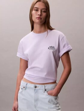 T-shirt squadrata con logo ricamato