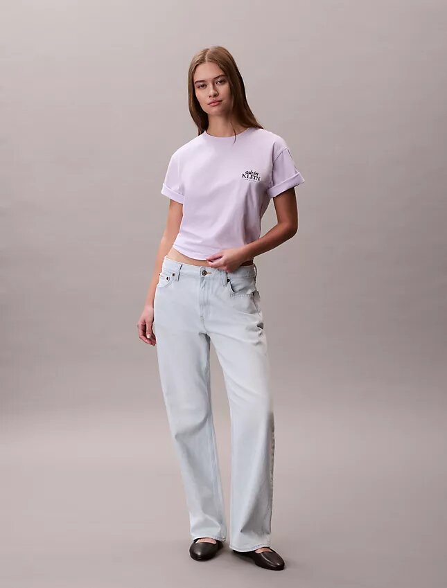 T-shirt squadrata con logo ricamato T-shirt squadrata con logo ricamato