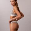 Thong in cotone elasticizzato a costine Thong in cotone elasticizzato a costine