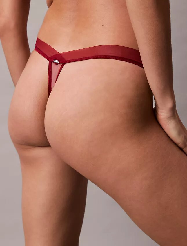 Thong in pizzo floreale nero CK Black Thong in pizzo floreale nero CK Black