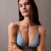 Top bikini a triangolo con logo moderno