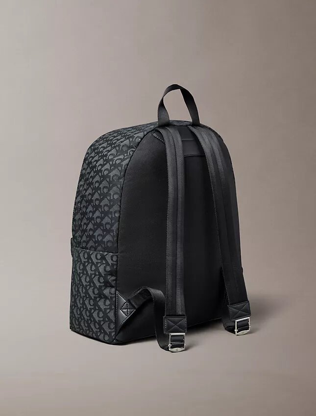 Zaino con logo Monogram su tutta la superficie Zaino con logo Monogram su tutta la superficie