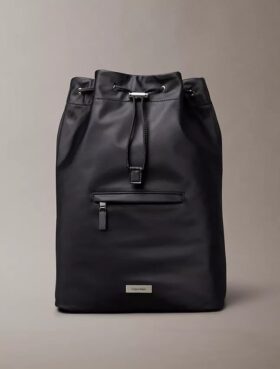 Zaino in nylon opaco con coulisse